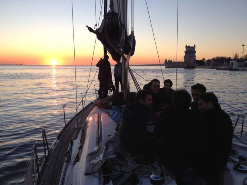Lisbon 2H Private Tour by SAILBOAT / SAIL / POWER CATAMARAN - Crew and Commentary
