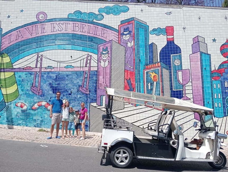 Lisbon: 3-Hour Private Sightseeing city Tour by Tuk Tuk . - Key Points