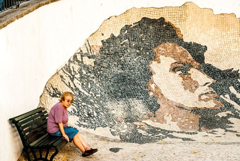 Lisbon: 3-in-1 Hop-On Hop-Off Bus and Tram Tours - Audio guide: good support, just don’t expect perfection