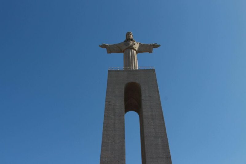 Lisbon: Arrábida and Sesimbra Day Trip with Wine - Frequently Asked Questions