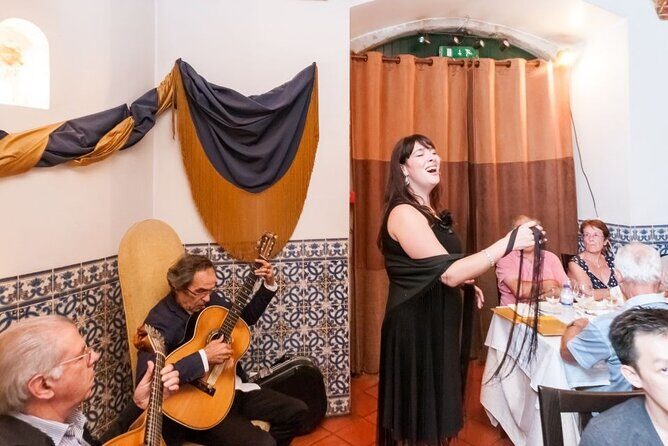 Lisbon: Authentic Fado Show, Dinner and Night Tour - Key Points
