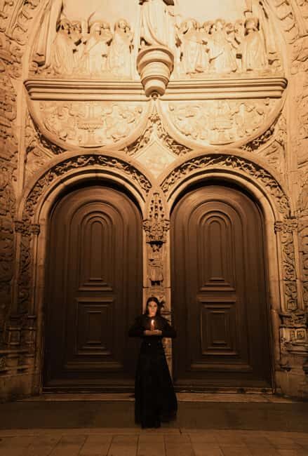 Lisbon by Night: Guided Walking Tour - The Unholy Secrets - The Guides and Their Stories