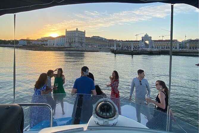 Lisbon: Catamaran Luxury Sunset and Wine Tour - FAQ