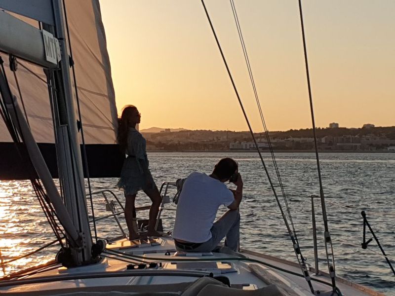 Lisbon: Champagne Sailing Tours - Can you really steer the yacht?