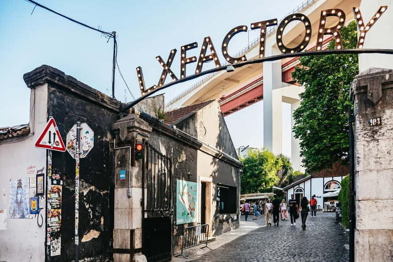 Lisbon City Half Day Private Guided Tour: Iconic Attractions - Downsides & Considerations