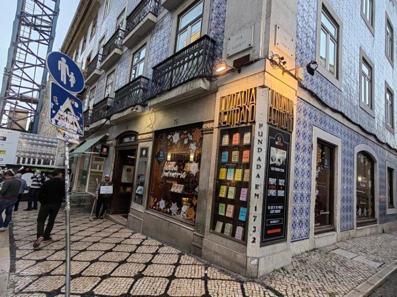 Lisbon: city sightseeing Tuktuk Tour (Private) - Who Should Consider This Tour?