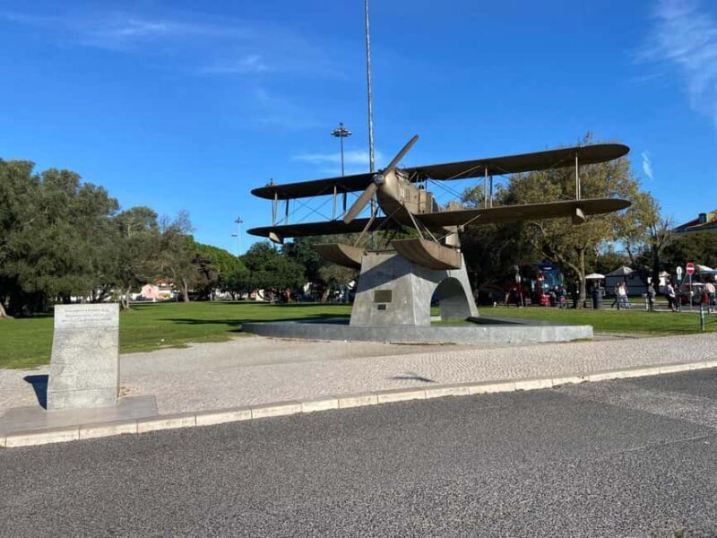 Lisbon: Classic Piaggio Tour through historic and beautiful Lisbon - Key Points