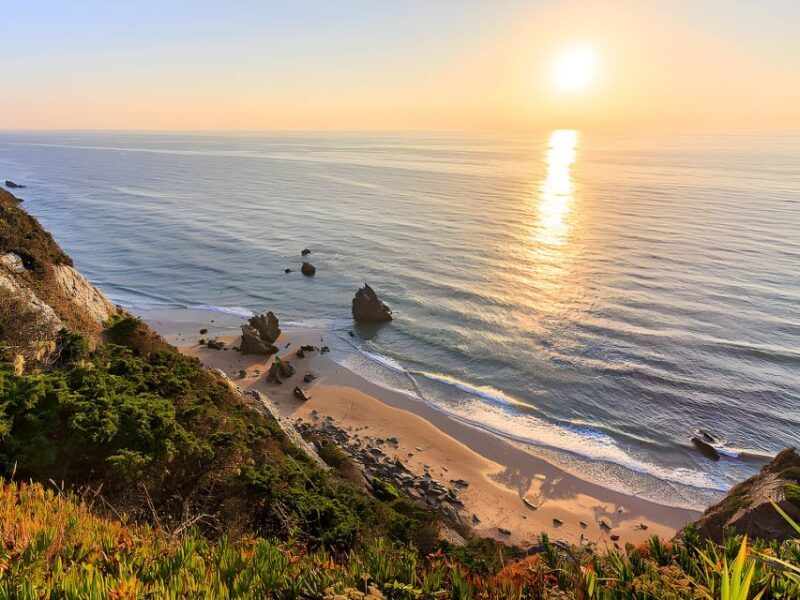 Lisbon Coast Tour: Paradise Beaches & Famous Beach Bars - A Fully Guided Day by the Sea