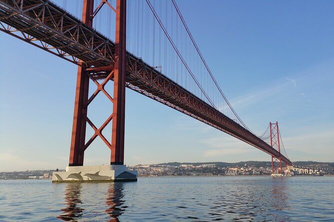 Lisbon Day Boat Tour with wine and guided tour - Comfort and Convenience