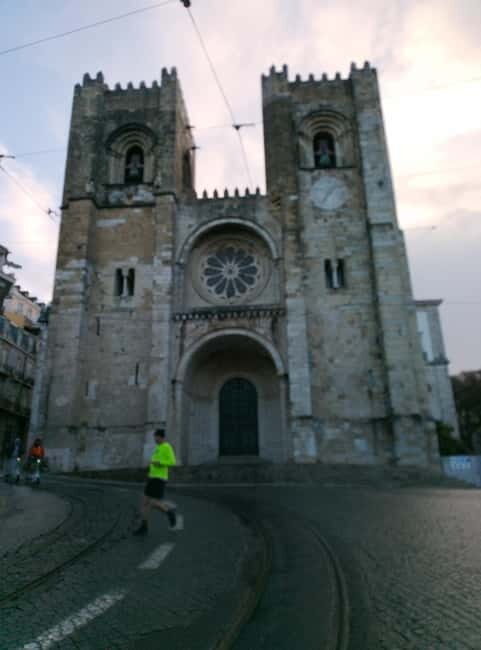 Lisbon: Early Morning Running Tour with Breakfast - The Experience and Reviews