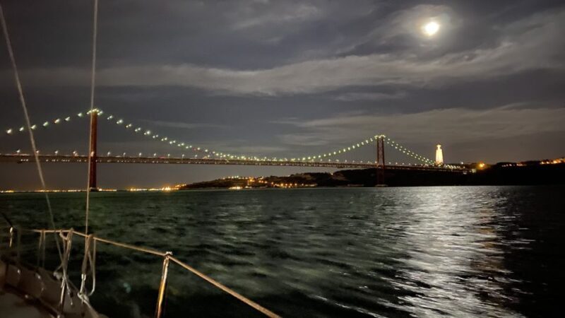 Lisbon: Exclusive Night Tour - Weather and Practical Considerations