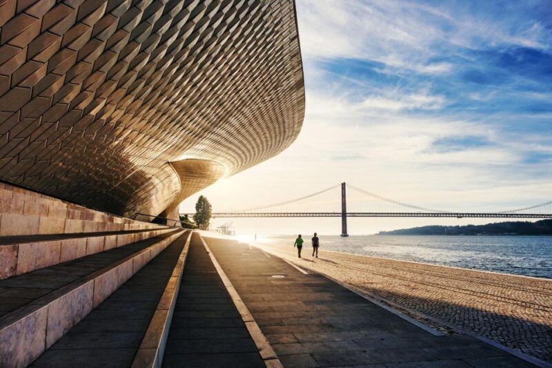 Lisbon: Express Walk with a Local in 60 minutes - Who Will Enjoy This?