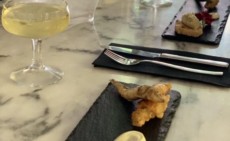 Lisbon: Guided Food and Wine Tasting Tour - The Guide and Atmosphere