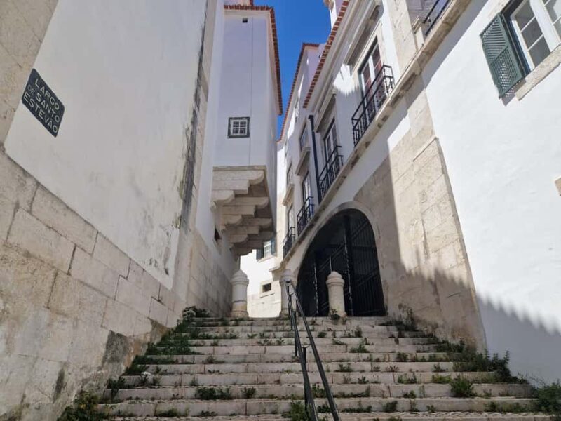 Lisbon: Hidden Gems Walking Tour with Coffee & Pastries - Key Points