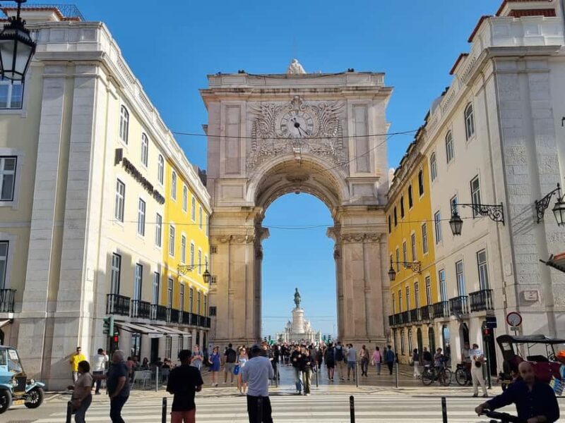 Lisbon: Hidden Gems Walking Tour with Coffee & Pastries - A Detailed Look at the Tour