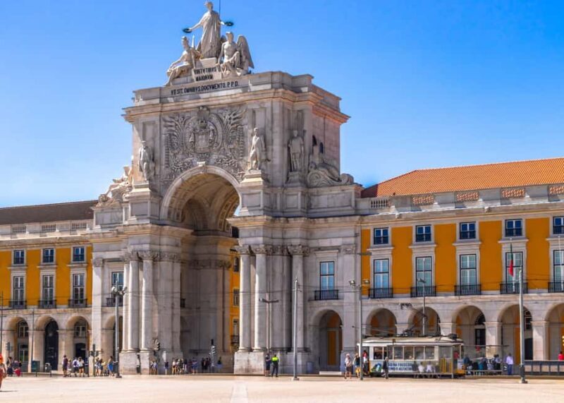 Lisbon: Immersive Walking Tour of the old town - What to Expect from the Lisbon Old Town Walking Tour