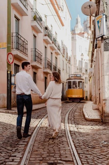 Lisbon Instagram tour with a private photographer - FAQs