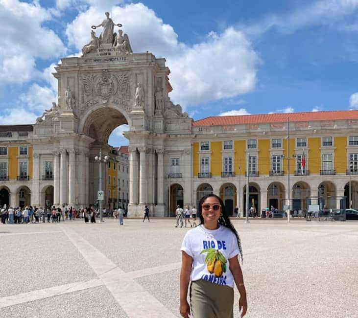 Lisbon: Learn Portuguese While Tasting Guided Walking Tour - Key Points