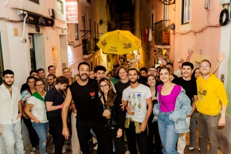 Lisbon Legendary Pubcrawl: 1h OpenBar, Shots, VIP Club Entry - What to Expect from the Lisbon Pubcrawl