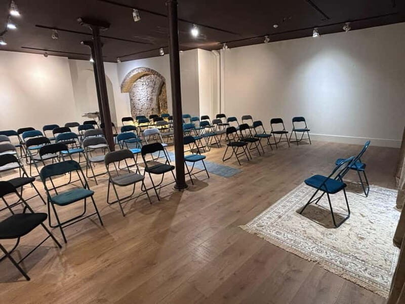 Lisbon: Live Fado Show in Historic Alfama with Port Wine - What to Expect from the Fado Show in Alfama