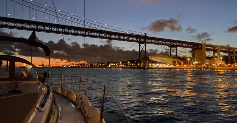 Lisbon: Luxury Sailboat Cruise at Night - What to Expect on the Cruise