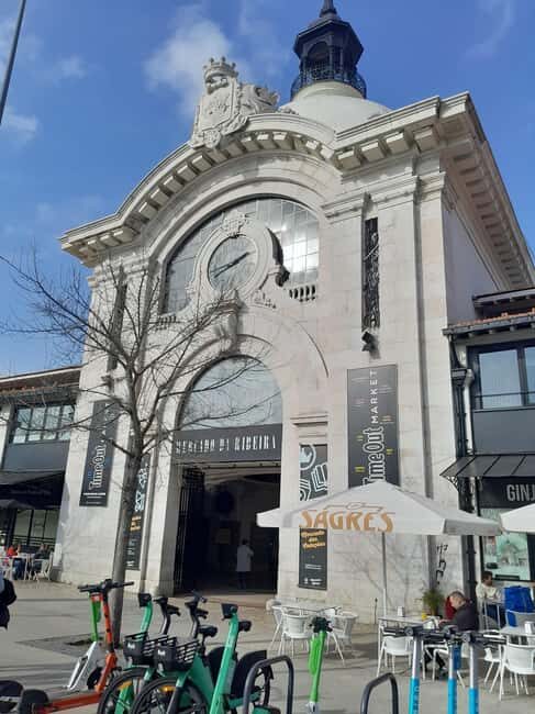 Lisbon Old Town sightseeing with tuk tuk - What’s Missing?