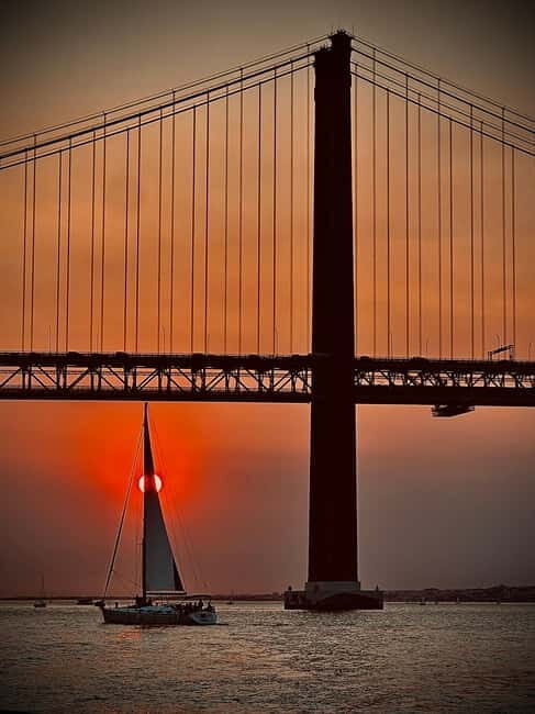 Lisbon On a Sailboat - Cultural Facts and Sailing Experience - FAQ