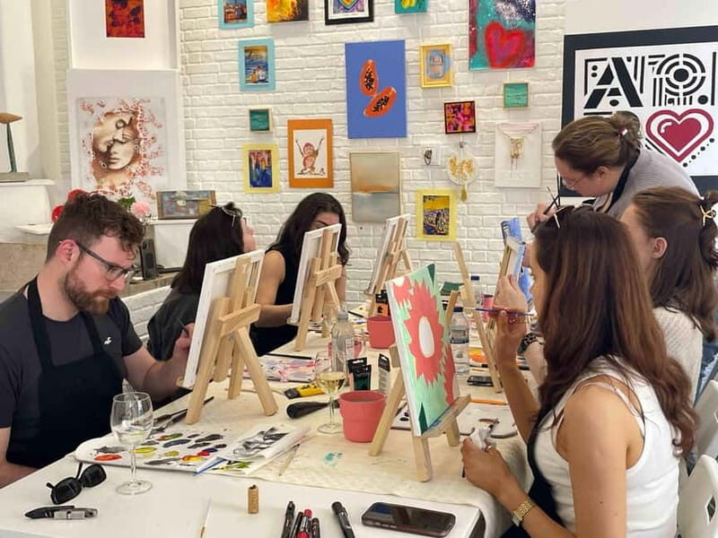 Lisbon: Painting Class in an Art Gallery - Lisbon: Painting Class in an Art Gallery — A Creative Escape