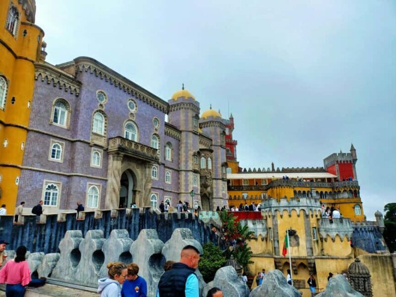 Lisbon: Pena Palace, Qta Regaleira, Moorish Castle & Cascais - Who Is This Tour Best For?