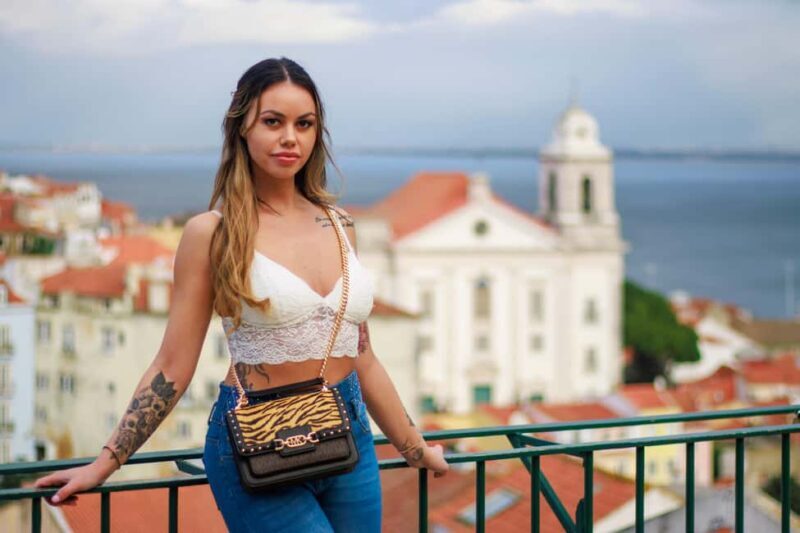 Lisbon: Photoshoot in Alfama | Santa Luzia and Portas do Sol - FAQs