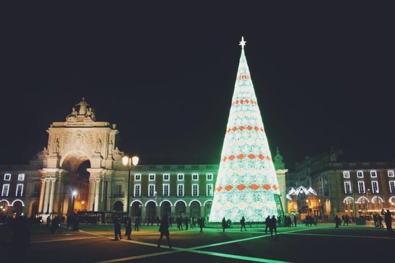 Lisbon: Private Christmas Lights Tour by Eco Tuk Tuk - Key Points