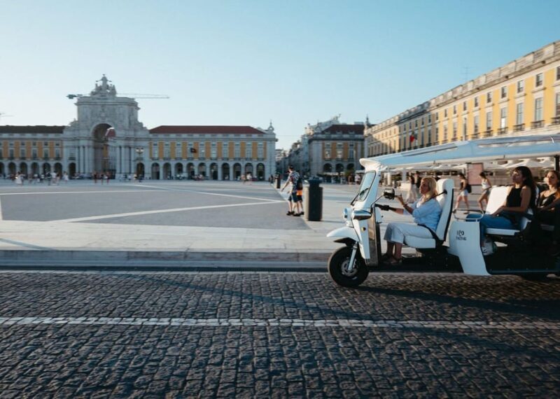 Lisbon: Private Christmas Lights Tour by Eco Tuk Tuk - Why This Tour Stands Out