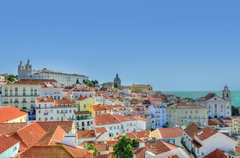 Lisbon Private City Tour with Local Guide  2 or 4 Hours - Key Points