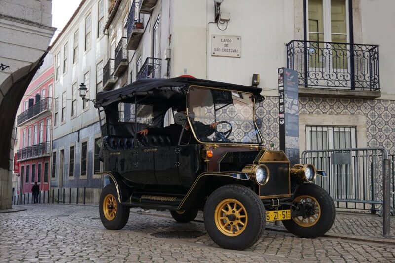Lisbon: Private Guided Tuk-Tuk Tour with Hotel Pickup - The Itinerary: What You’ll See and Experience