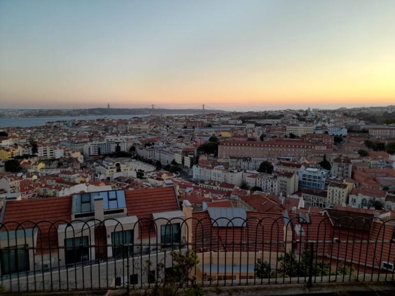 Lisbon: Private Highlights Tuk-Tuk Tour with Tapas and Wine - Why This Tour Stands Out