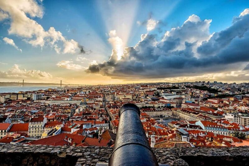 Lisbon: Private Luxury Tour to Belém, Cristo Rei and Alfama. - Real Experiences from Travelers