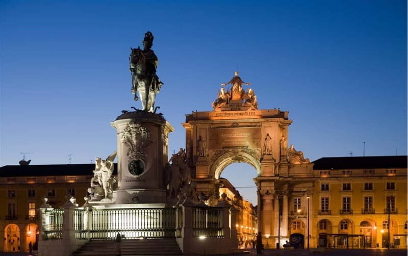 Lisbon: Private Night Tour with Fado Dinner Show - The Sum Up