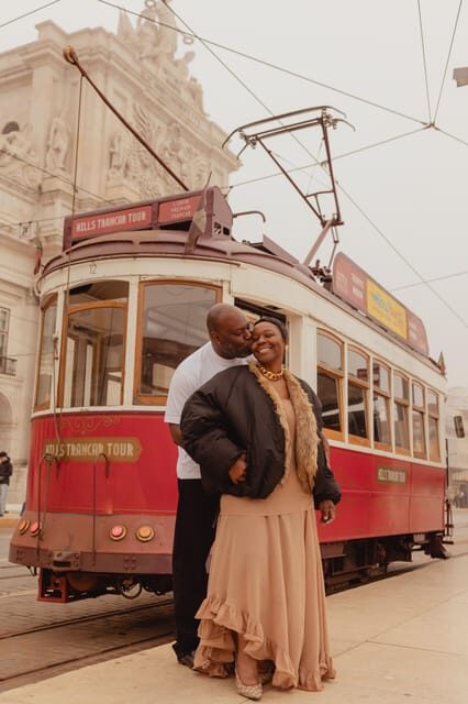 Lisbon: Private Photo Shoot with a Professional Photographer - What to Expect from the Lisbon Photo Shoot