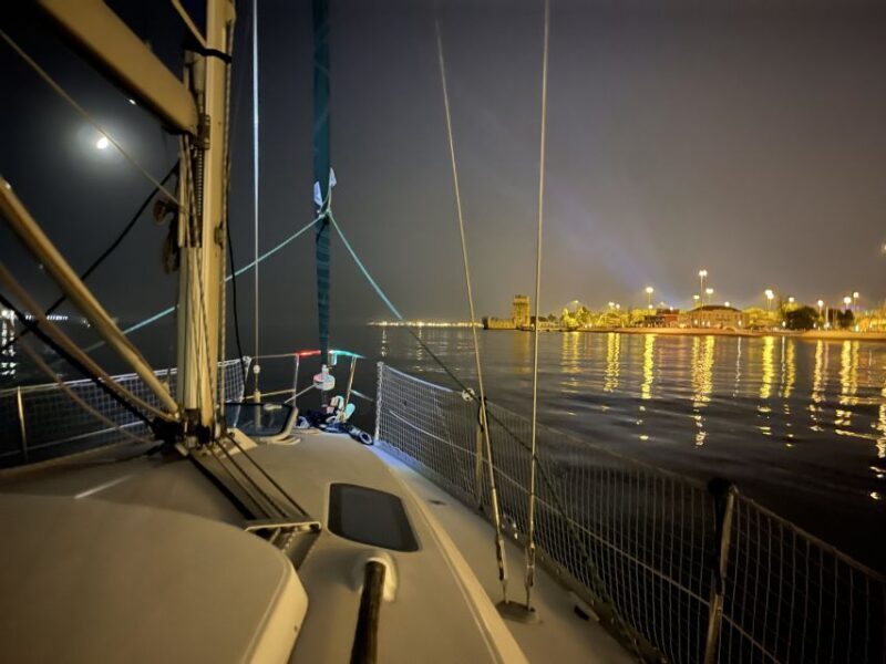 Lisbon: Private sailboat tours on Tagus River - FAQs