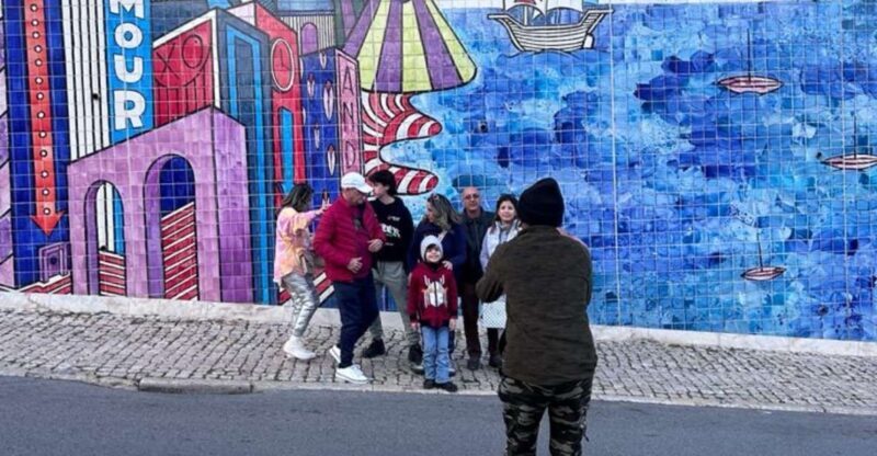 Lisbon Private Sightseeing Photography Tour with Tuk Tuk - FAQ