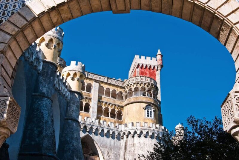 Lisbon: Private Sintra, Pena Palace & Regaleira Day Trip - Key Points