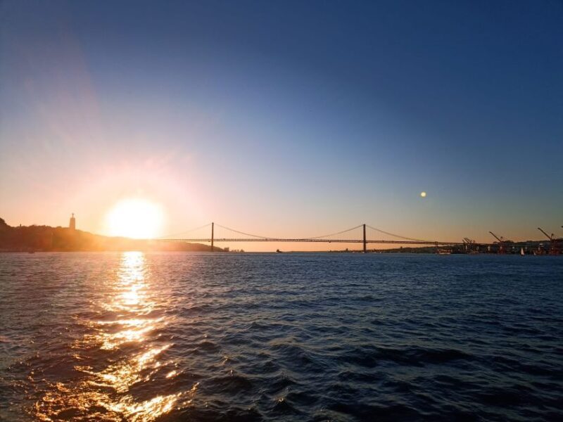Lisbon: Private Sunset Sailboat Tour with Welcome Drink - An Overview of the Experience