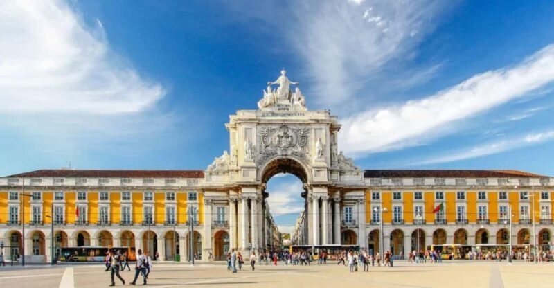 Lisbon: Private Tour by Tuk Tuk - Who Is This Tour Best For?