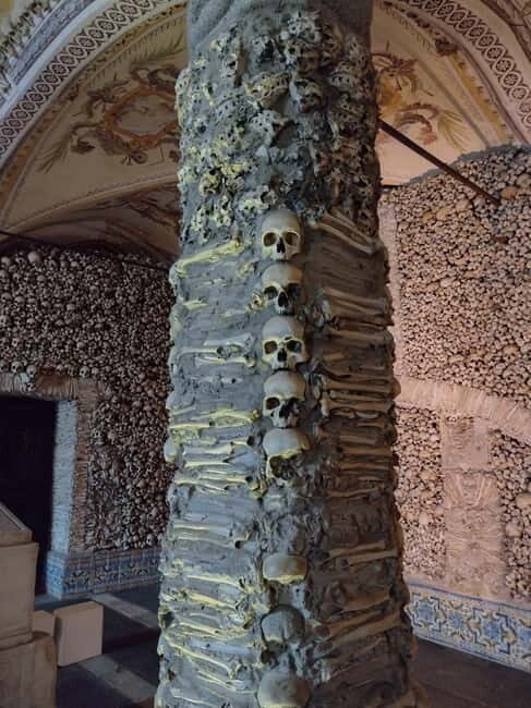 Lisbon: Private Tour to Evora with Private Transport & Guide - Who Should Consider This Tour?