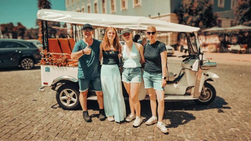 Lisbon: Private Tuk-Tuk Tour of Old Town & Scenic Viewpoints - Key Points