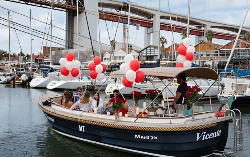 Lisbon: Romantic Sunset Pizza with Wine & Chocolate Fondue - What’s Included and How It Works