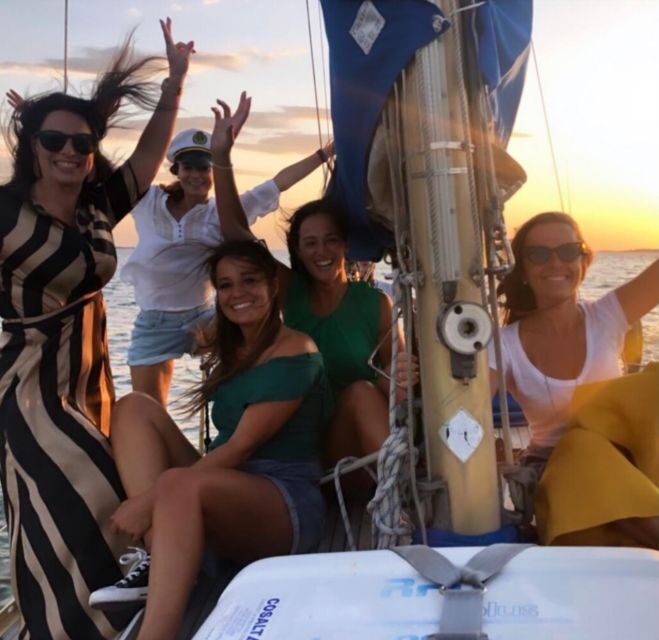 Lisbon: Sailboat Sunset Tour with a Drink - What to Expect from the Lisbon Sailboat Sunset Tour