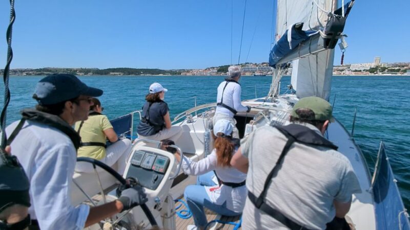 Lisbon: Sailing Initiation - 2 or 4 hours - Practical Details to Keep in Mind