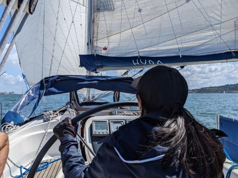 Lisbon: Sailing Initiation - 2 or 4 hours - The Sum Up