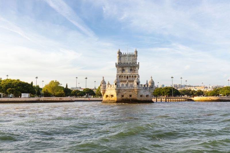 Lisbon: Sailing Tour on the Tagus River - Steering vs. relaxing: an easy hands-on moment